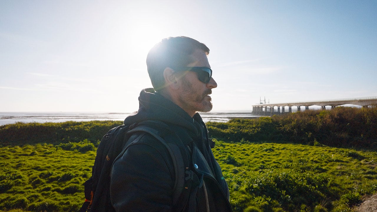 DJI Pocket 4 Vlogging side