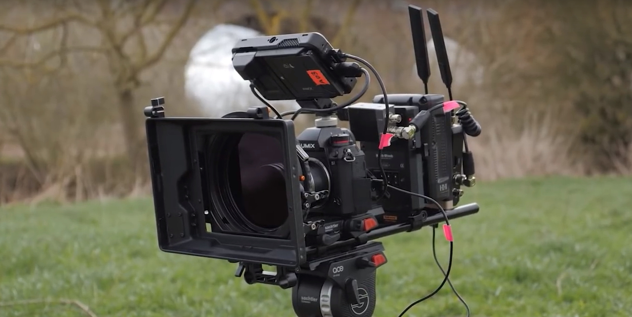 As part of a full shooting rig, the Lumix S1 / Ninja V combo is a nicely balanced one Atomos / Wise Guys