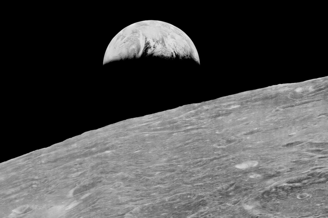The first picture of Eathrise, taken from Lunar Orbiter 1 in 1966 NASA / LOIRP