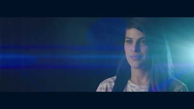 Classic anamorphic flare, as created by a real Panavision E-series anamorphic lens. Panavision / RedShark News