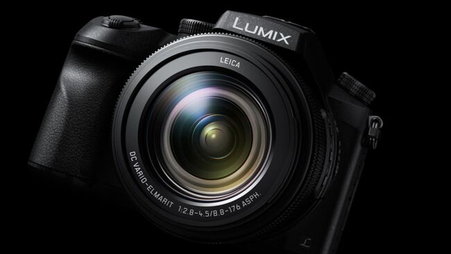 The new Panasonic FZ2000 Panasonic