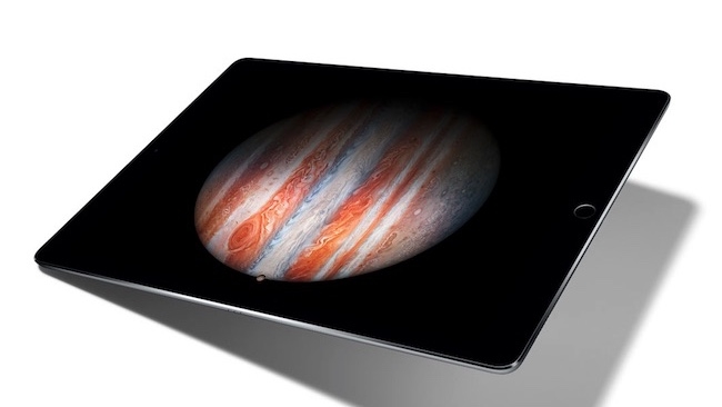 Big red spot on big screen iPad Apple