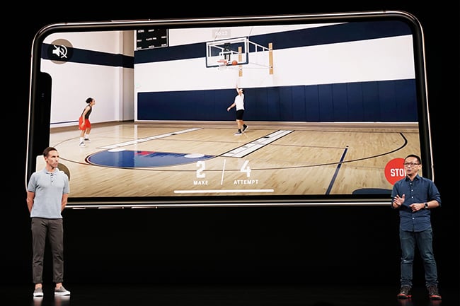 Apple-keynote-Steve-Nash-and-David-Lee-HomeCourt-demo-09122018.jpg