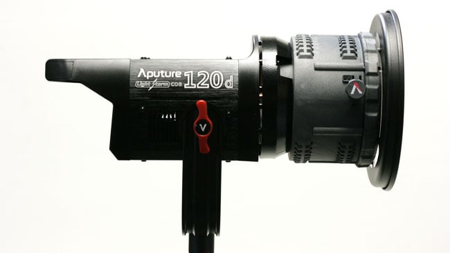  Aputure's COB-120 can be  comfortably powered by most conventional camera batteries-2