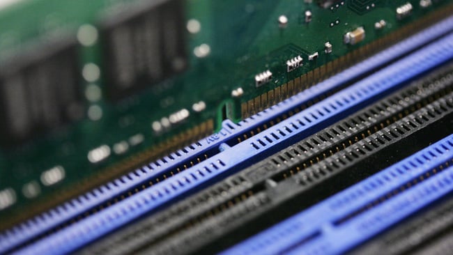 Ram Memory Notch You've got all the parts, now here's how to build your workstation!
