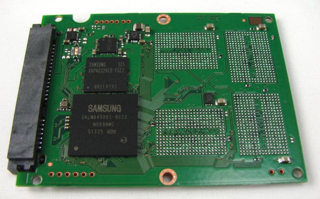 Samsung_840_EVO_controller_rs.JPG