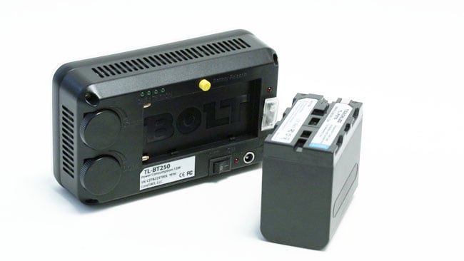 The battery plate is well-engineered and shoudl not spontaneously release batteries at the wrong moment