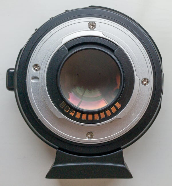 Viltrox-EF-M2-adapter-3.jpg