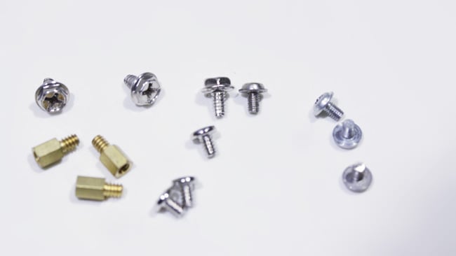 Yes, this is a picture of screws On the left, 6-32 UNC screws On the right, M3 Learn the difference.jpg