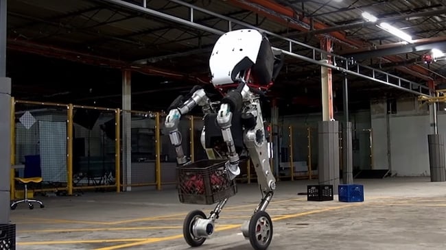 Handle is capable of lifting 100lb weights and carrying them around Boston Dynamics