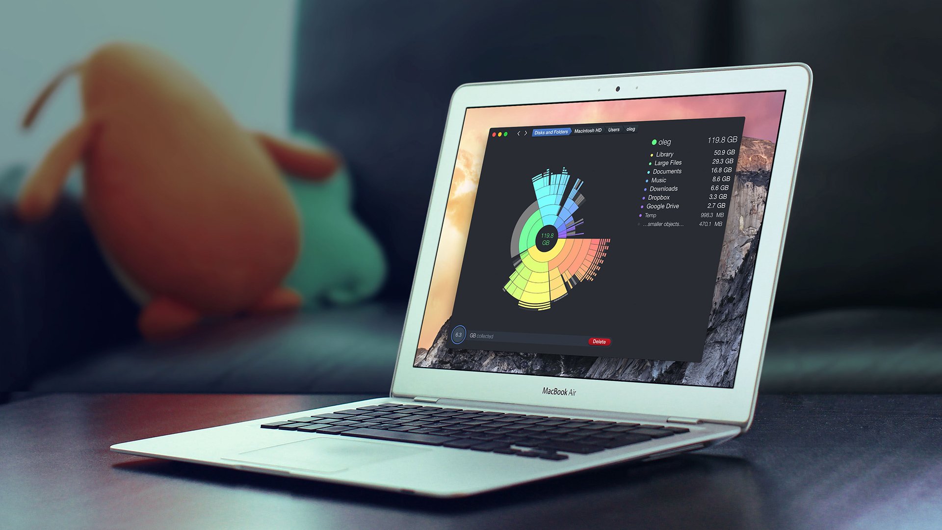 Daisy Disk is one of the best, and best looking, Mac based disk space optimisers, but there are also some really good free alternatives Software Ambience Corp