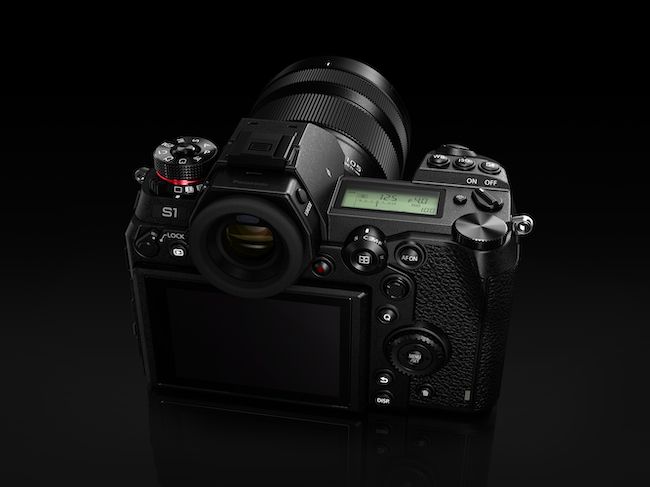 panasonic-full-frame-lumix-s1-kit2-976650.png