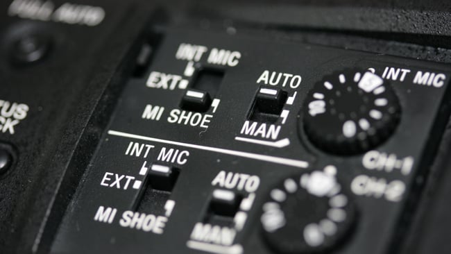 rsn_PXW-X180_audio_controls.JPG