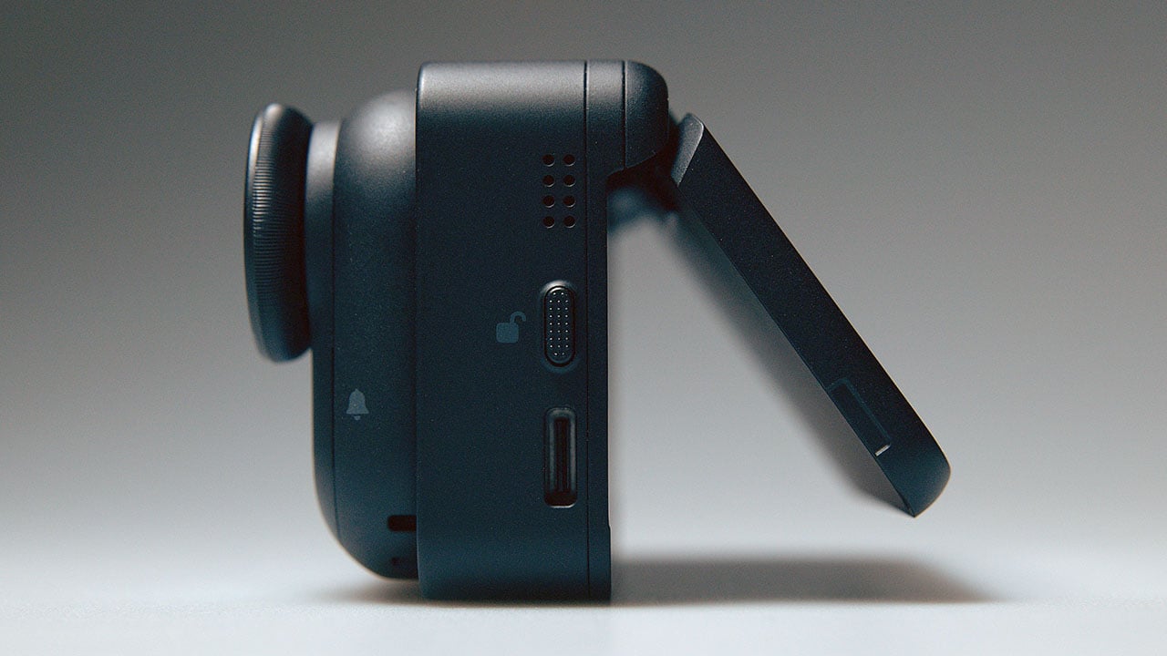 Insta360 Go Ultra Side View