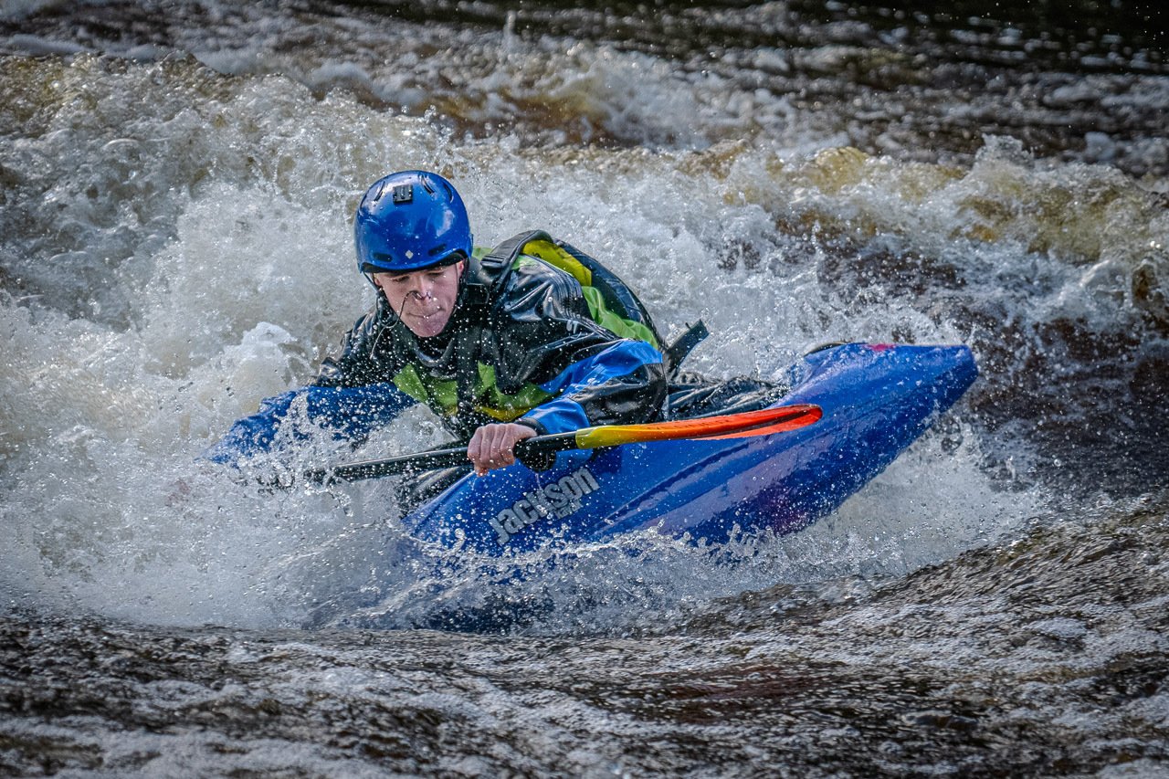 Kayaking JPEG with Gain Map