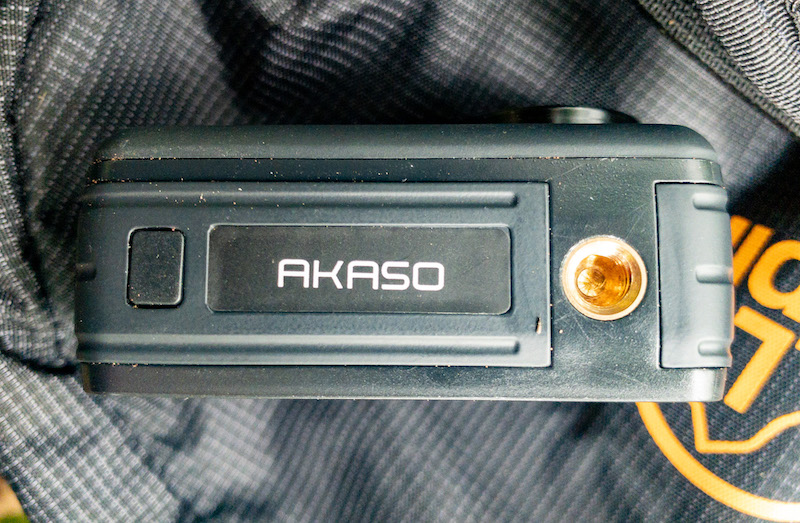 AKASO Brave 7 LE bottom view and tripod screw