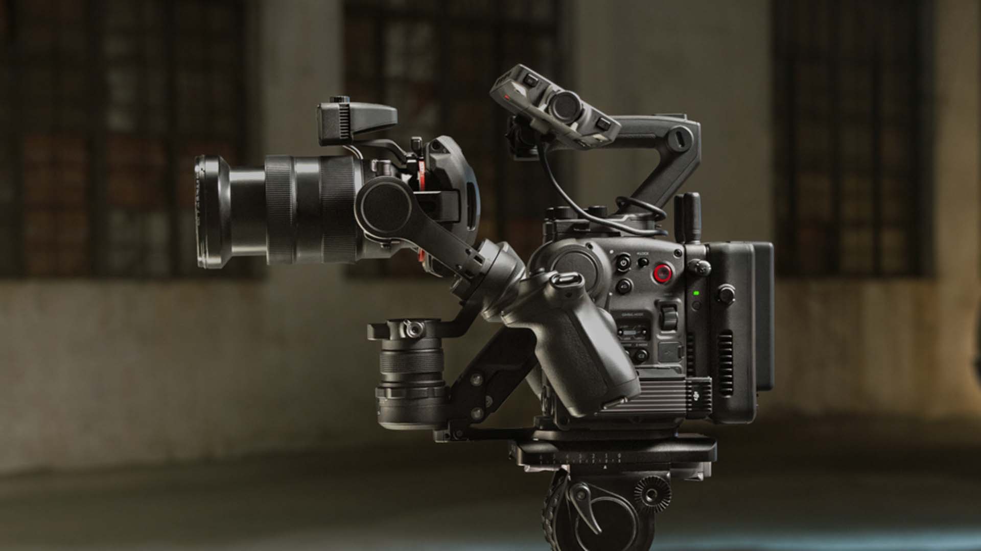 Dji Ronin 4D.