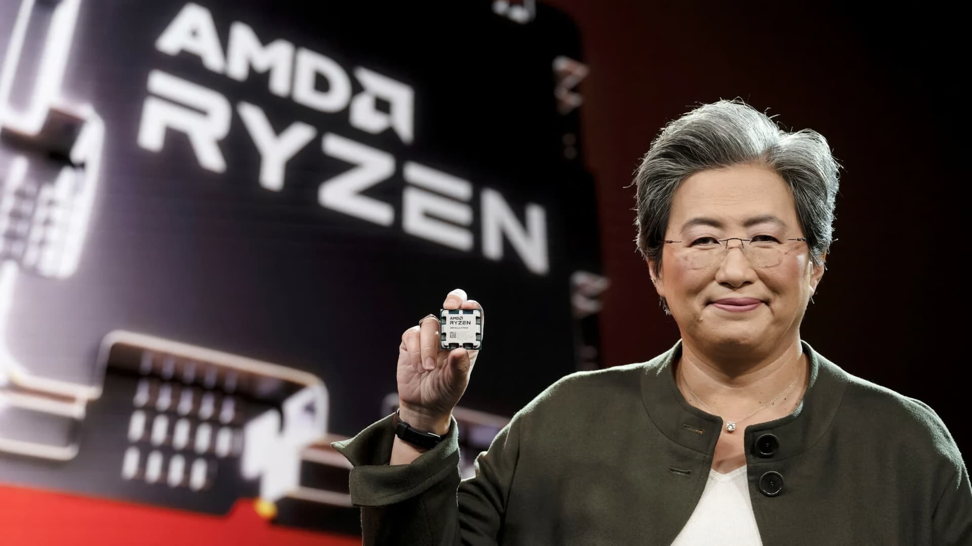 AMD's Chair and CEO, Dr Lisa Su, with the new Ryzen 7000