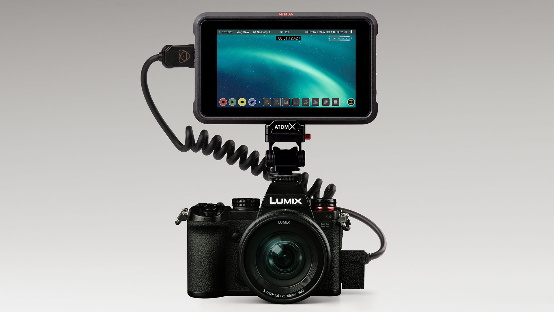 bezig scheiden zag Panasonic LUMIX S5 gets 5.9K ProRes RAW with Atomos Ninja V