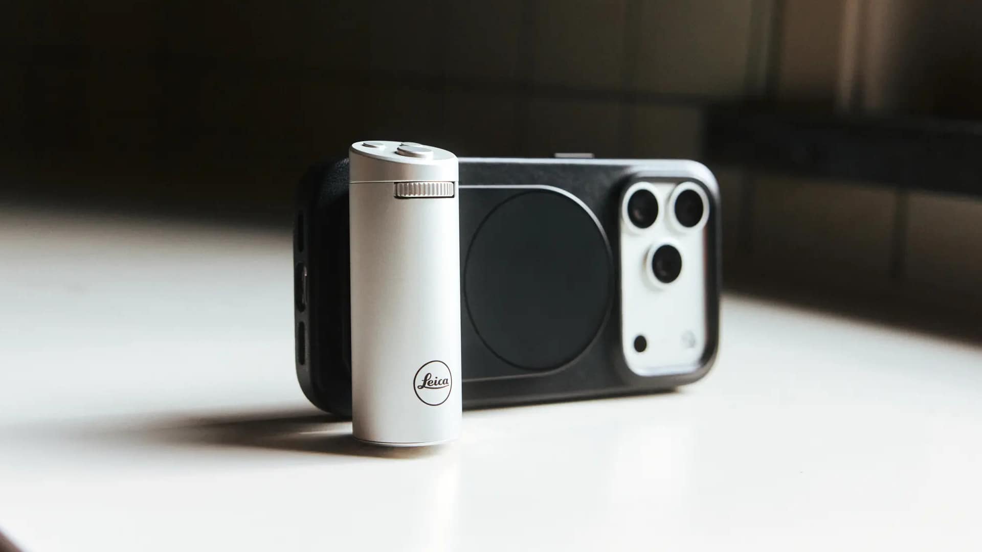 The Leica LUX grip now comes in silver for added bling value