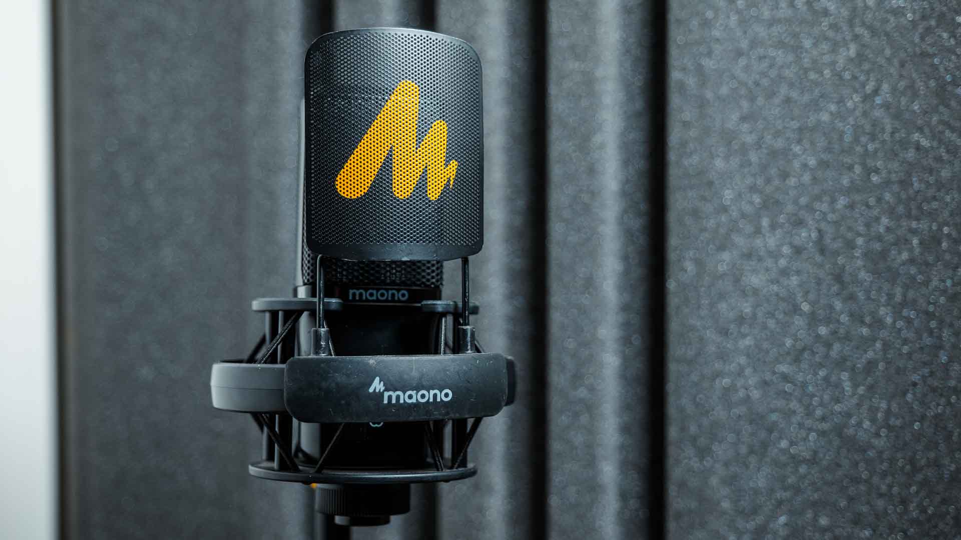 Maono PM500 Kit Review: A Vocal Mic for Podcasting & Streaming