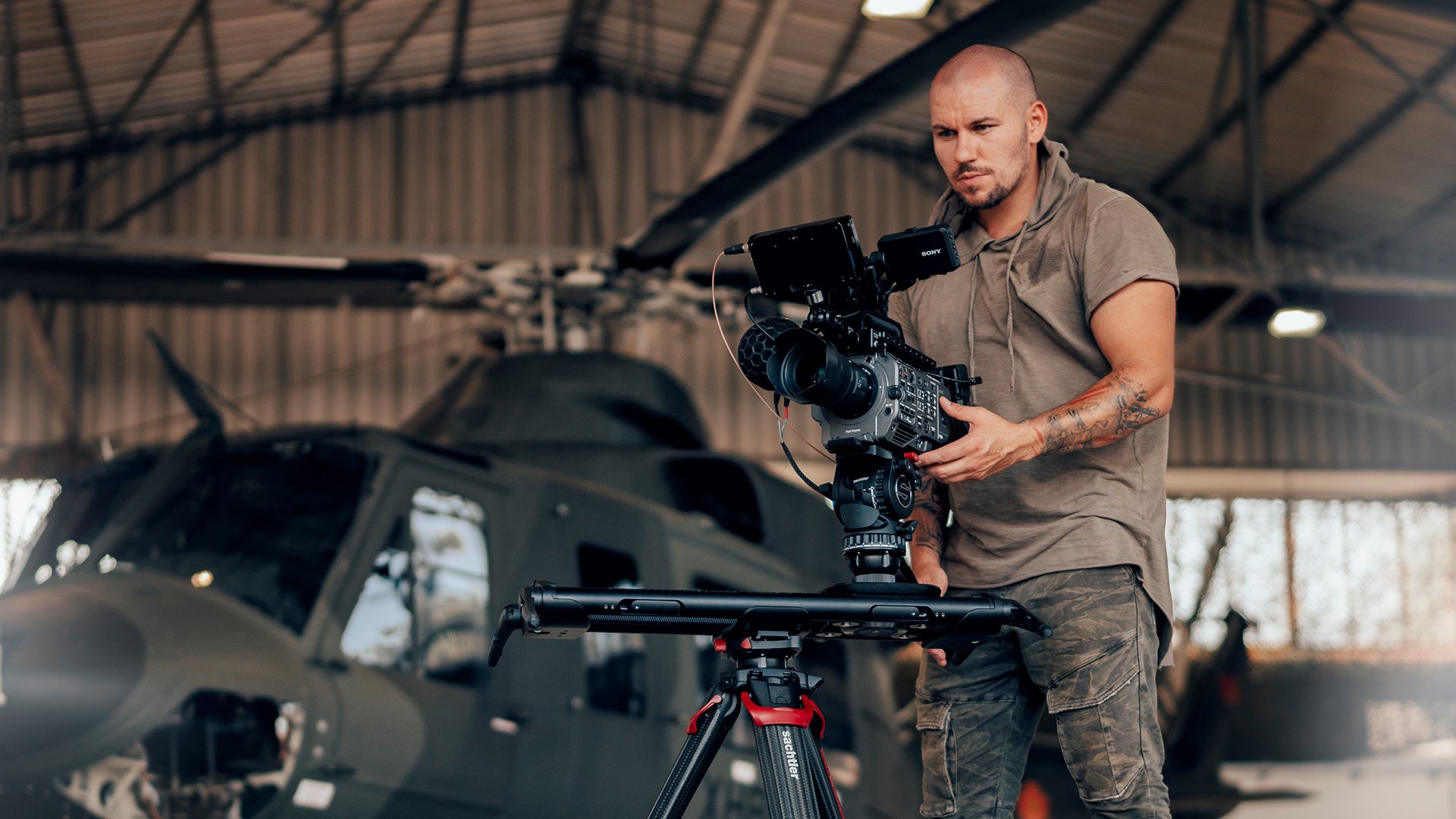 Sachtler activ fluid head system. Image: Sachtler.