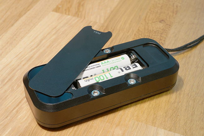 Edelkrone Controller battery compartment