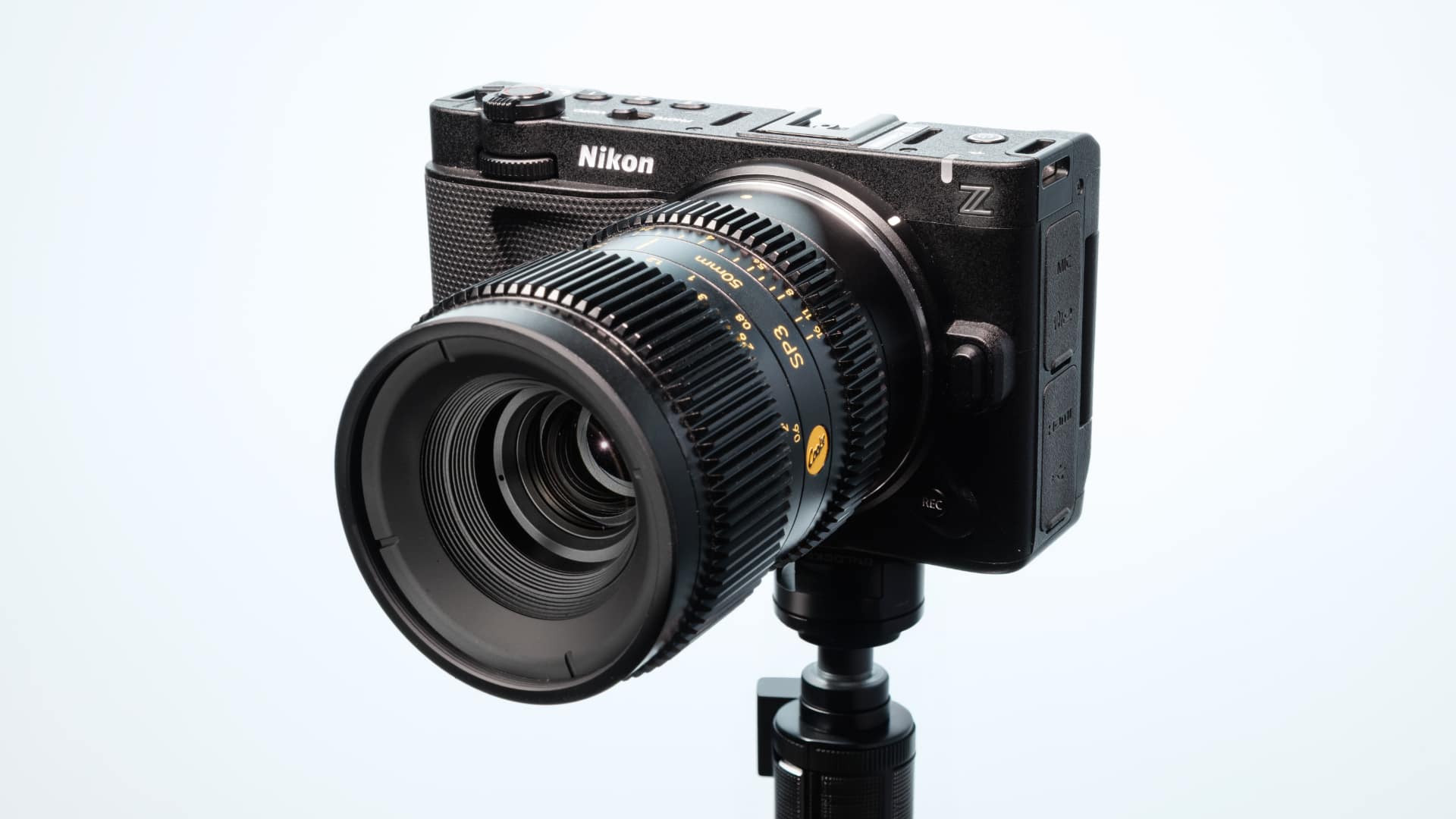 Customers purchasing eligible Cooke SP3 or AP3 lenses can claim a Z-mount as a complimentary second mount