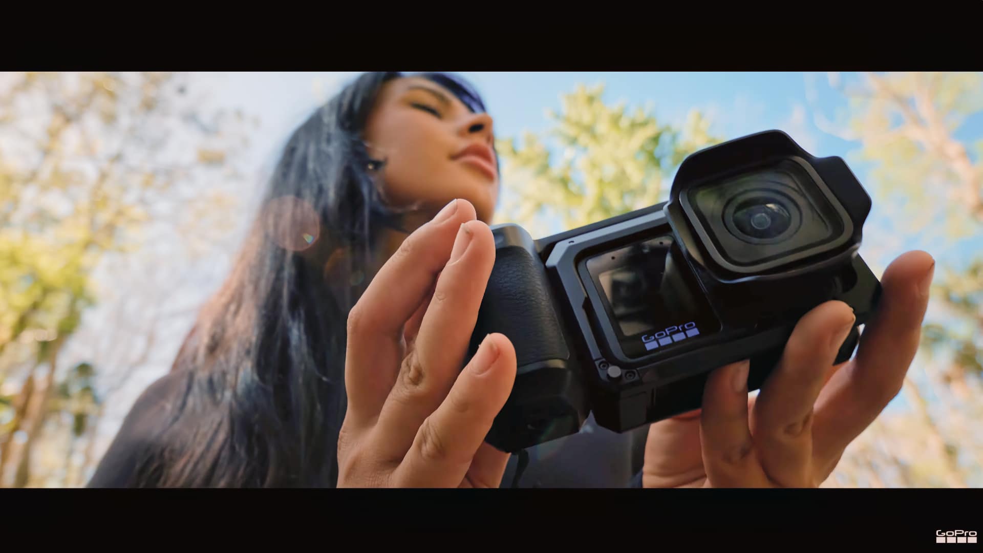 The Mission 1 Pro Grip Edition looks to bridge the gap between conventional and action cam form factors