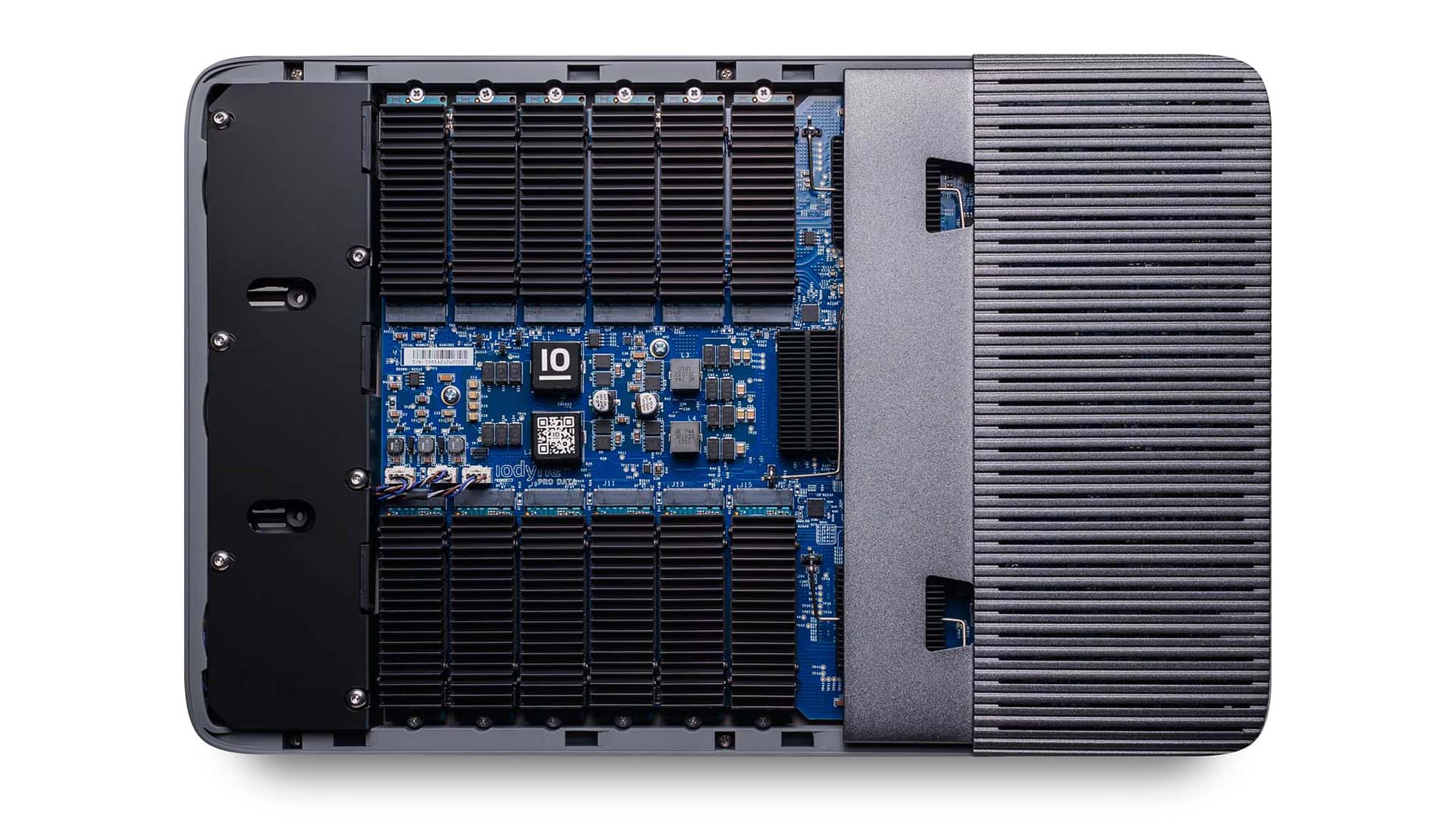 Inside the iodyne Pro Data SSD RAID system. Image: iodyne.