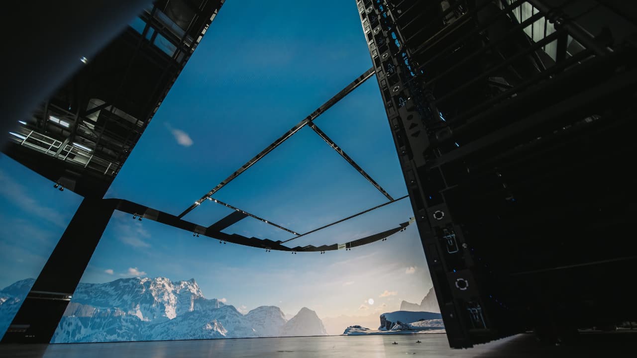 Studio Ulster's massive and flexible VP Stage 1