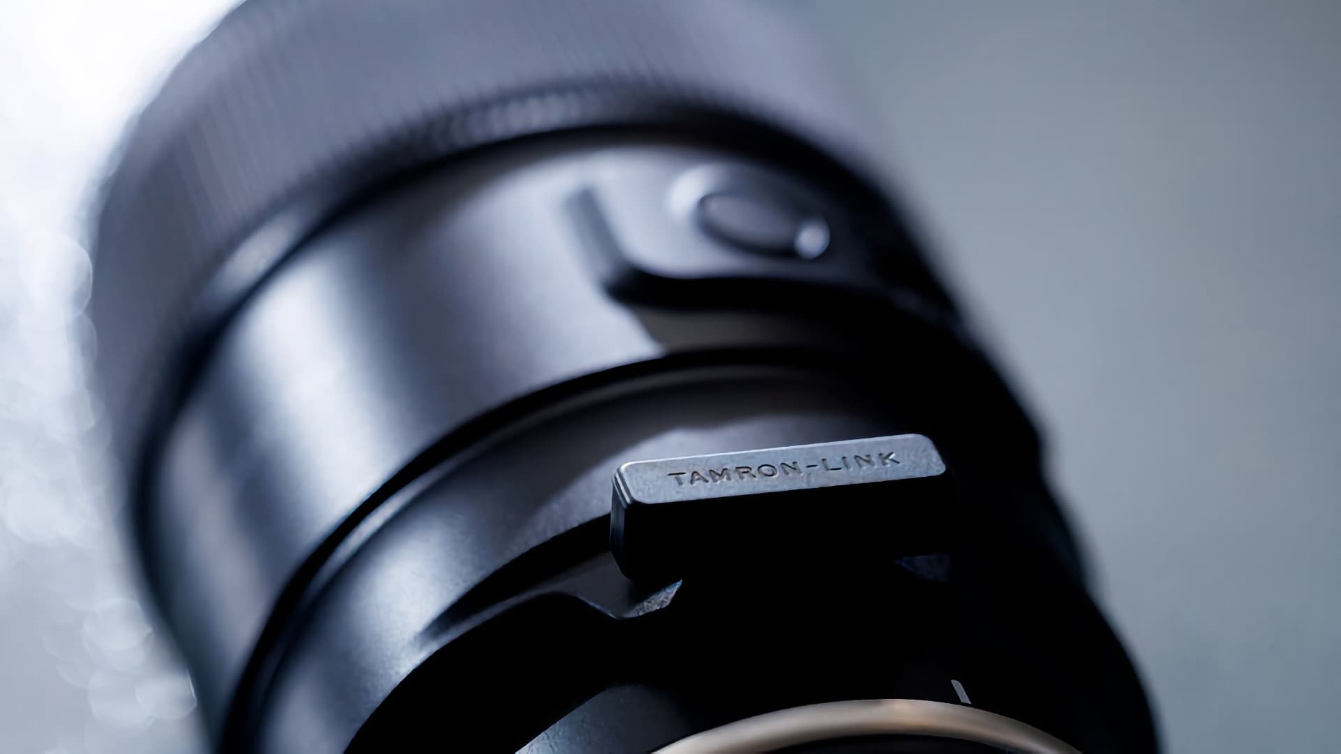 The new Tamron-Link: lens control from 5 meters