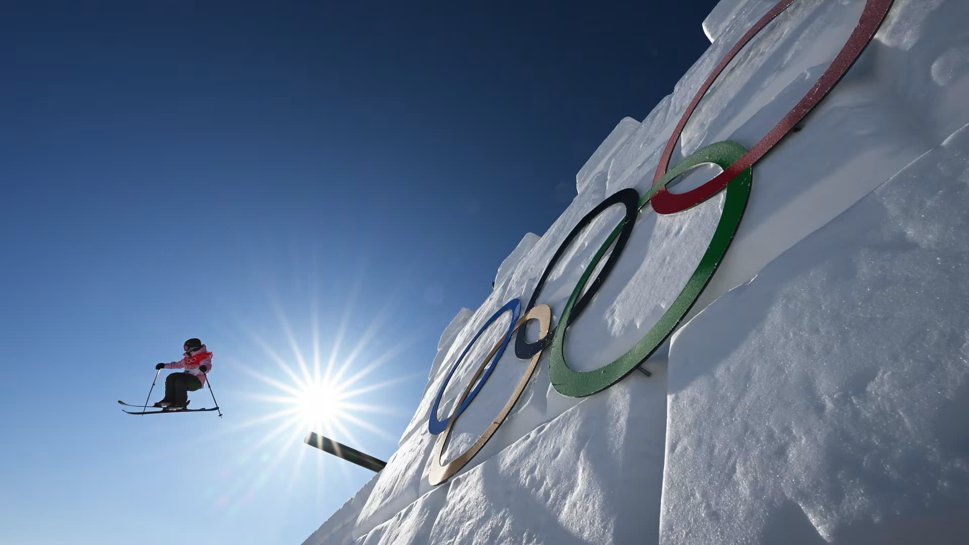 Ready to catch air. This and all pics: OBS